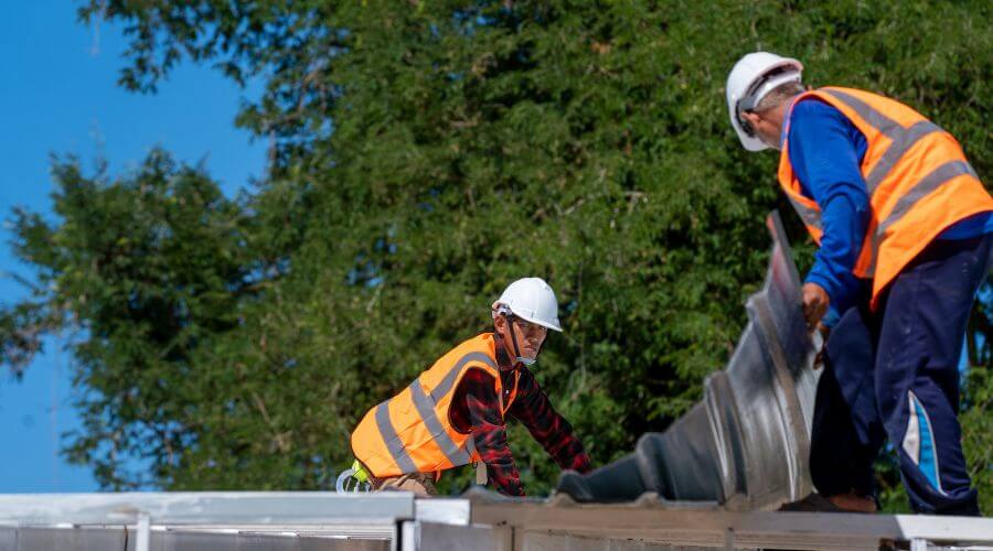Professional new roof installation services in Signal Hill, CA